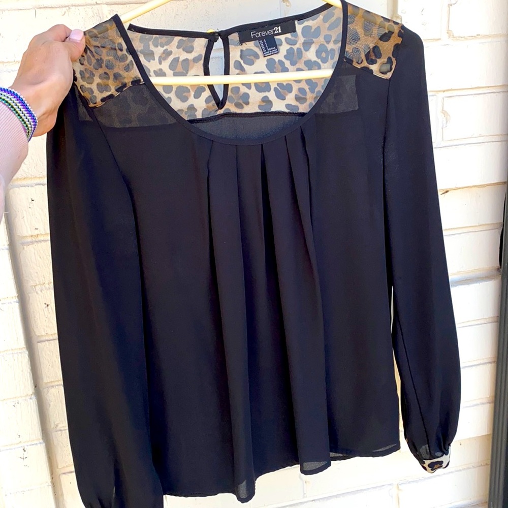 Leopard long sleeved blouse